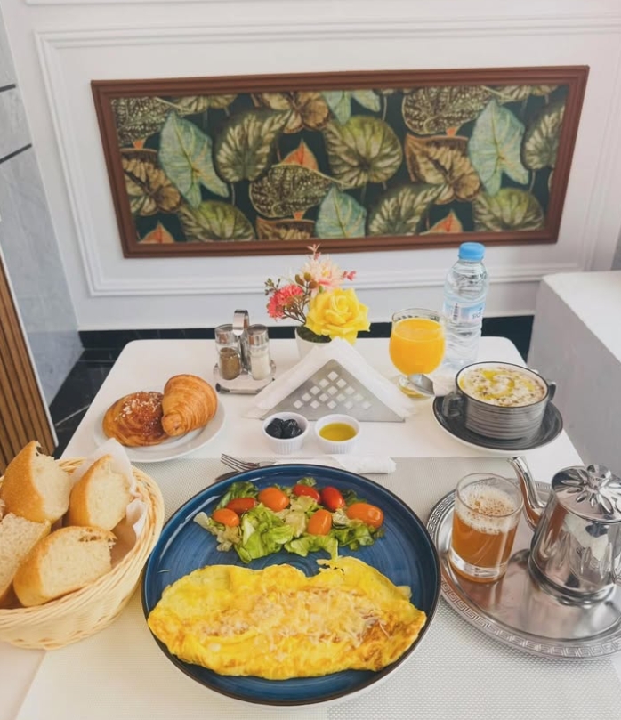Petit dejeuner marocain servi sur place